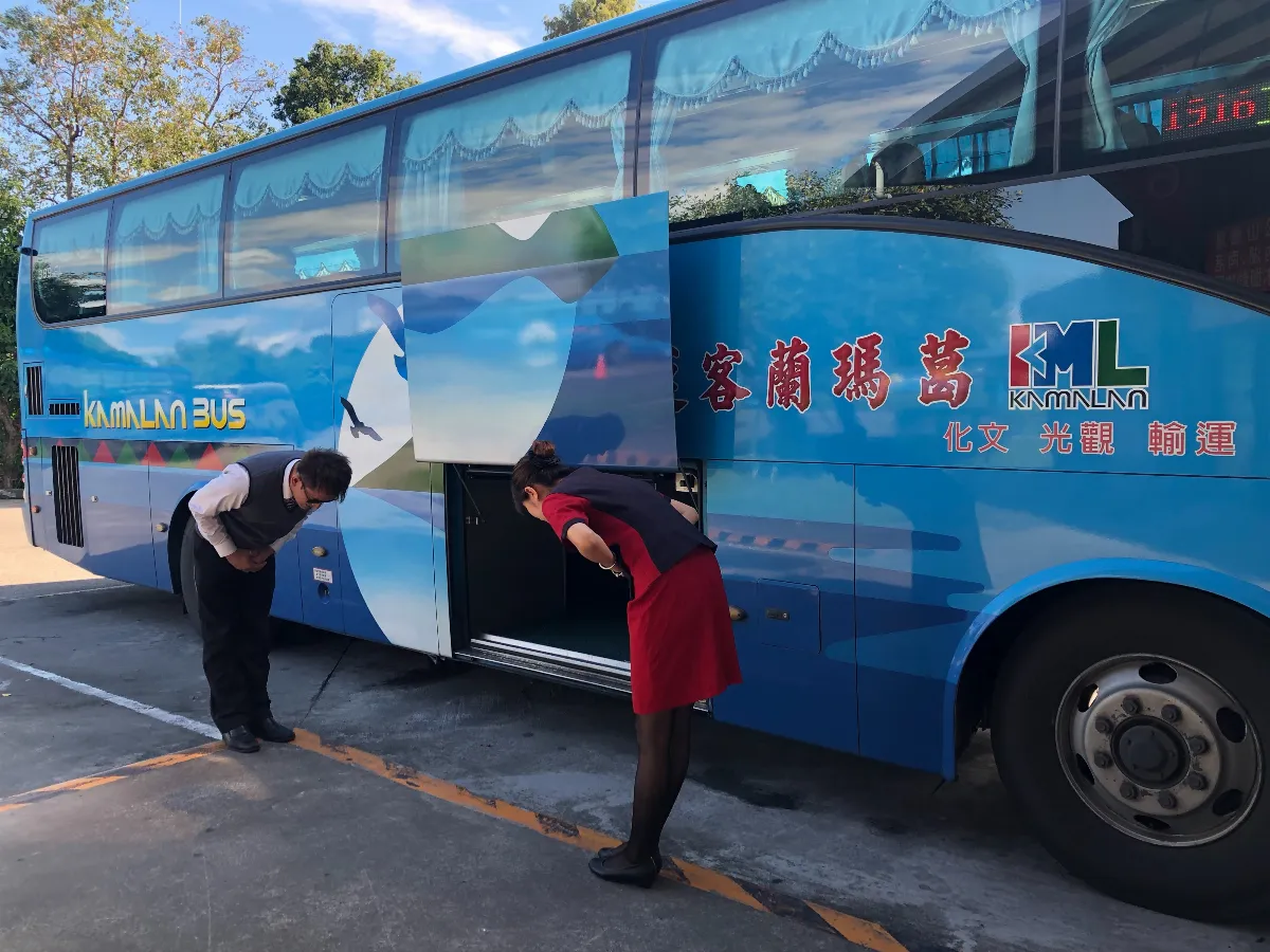 交通部部署疏運整備 推國道客運優惠、雙鐵加開鼓勵搭乘大眾運輸