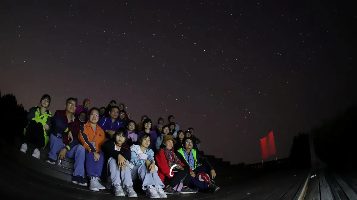 阿里山觀賞星象 春季星空微笑曲線