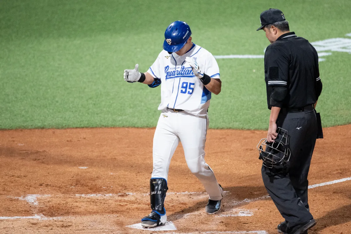 中職／富邦悍將「新莊城堡」開幕 得分上雙暴打黃衫軍扳回一城