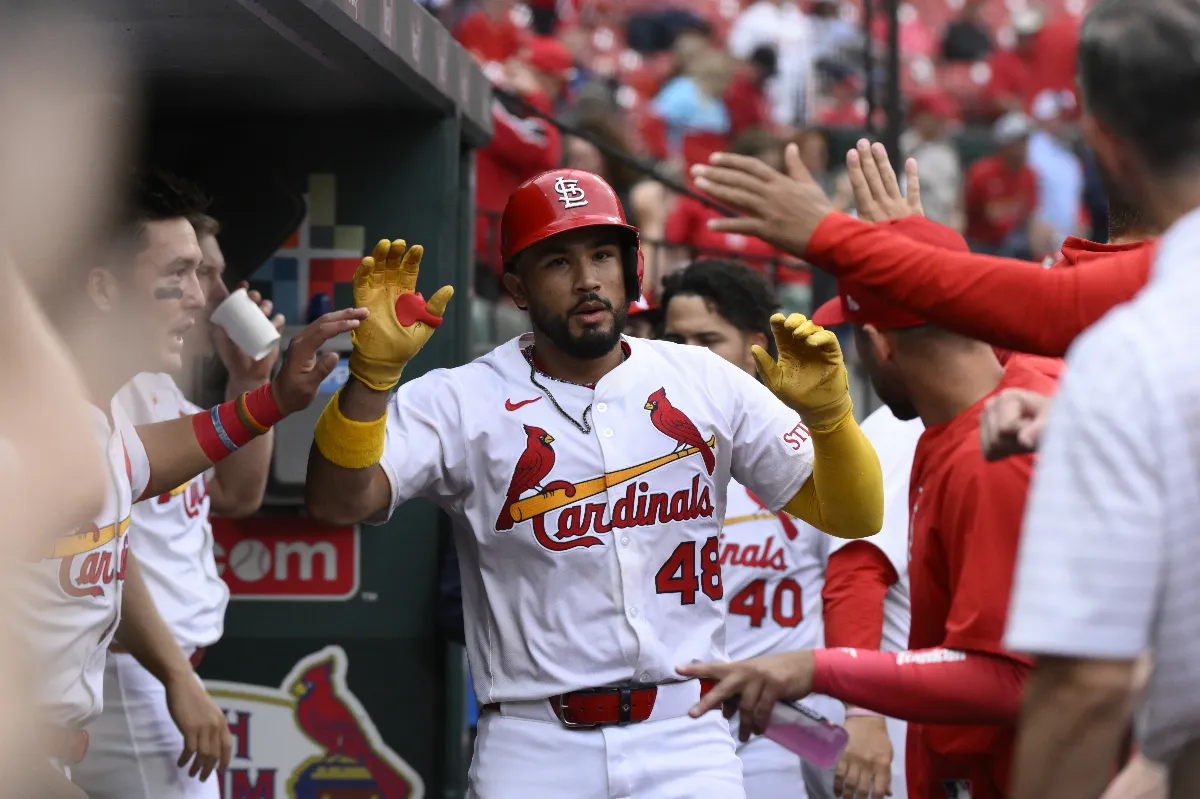 MLB／144年來第1人 赫雷拉成紅雀首位三響補手