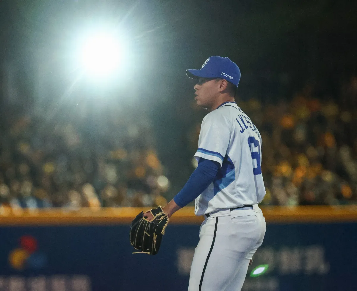 中職／守護神曾峻岳燈光秀霸氣上丘 還有專屬動畫