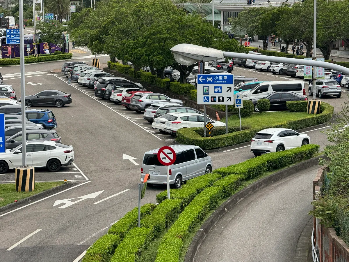 連假第3天國1湖口竹北壅塞 高公局估下午下雨易塞路段