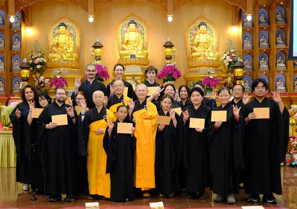 Xiang Yun Temple English Dharma Gathering Welcomes Many to Take Refuge in Buddhism