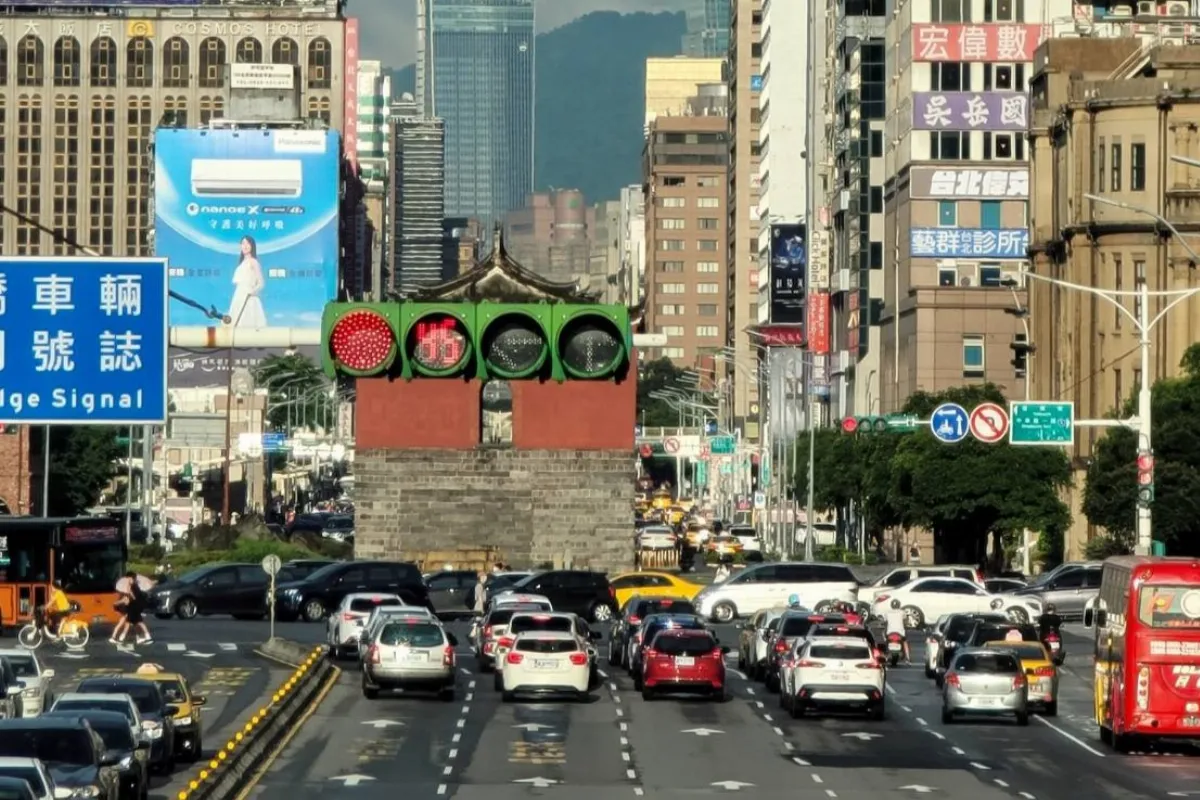 開發商搶西區門戶商機  砸逾5億元買三戶透天厝拚改建