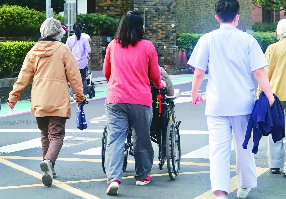 長照3.0擬放寬年齡 納入早發性失智、未滿65歲中風者