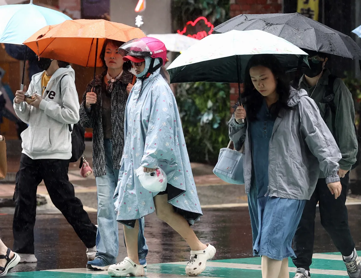 午後降雨機率增 13日氣溫明顯轉涼