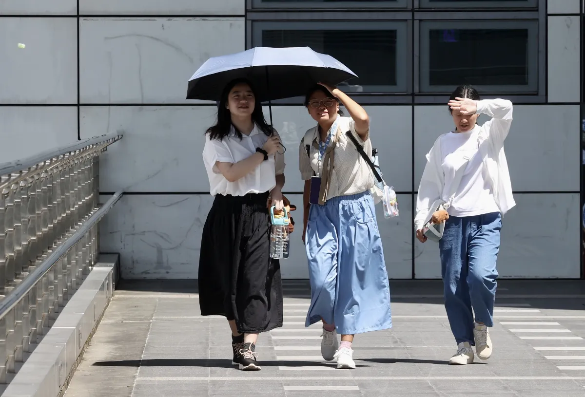 今明晴朗炎熱 周五鋒面報到