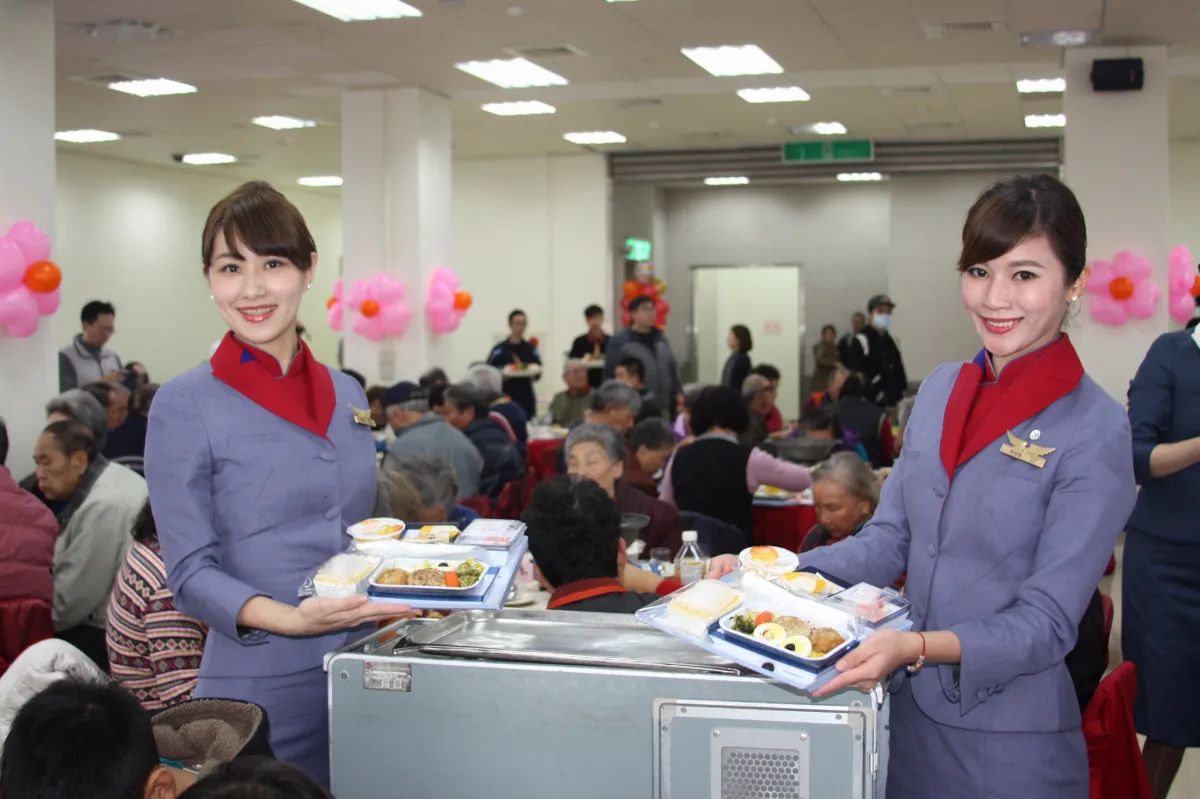 搭機享用飛機餐 空服員建議這些食物別吃