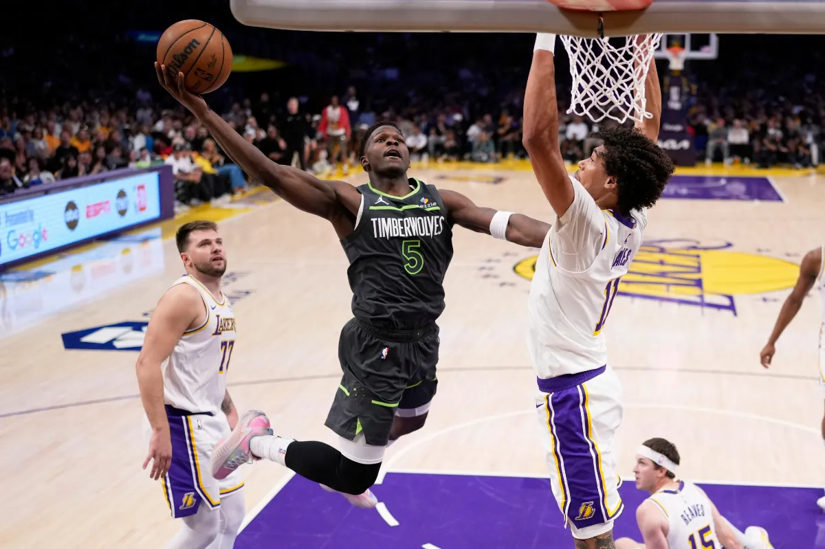 NBA／灰狼外線射爆湖人 首戰大勝22分