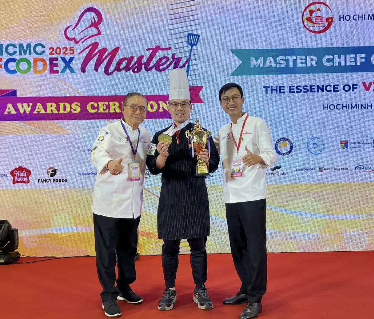 佛大蔬食系國際賽奪3金2銅   吳仕文獲「最佳甜點獎」