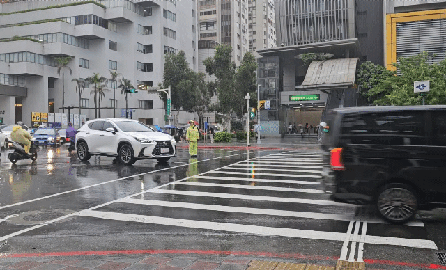 國家級警報響 大雷雨炸7縣市