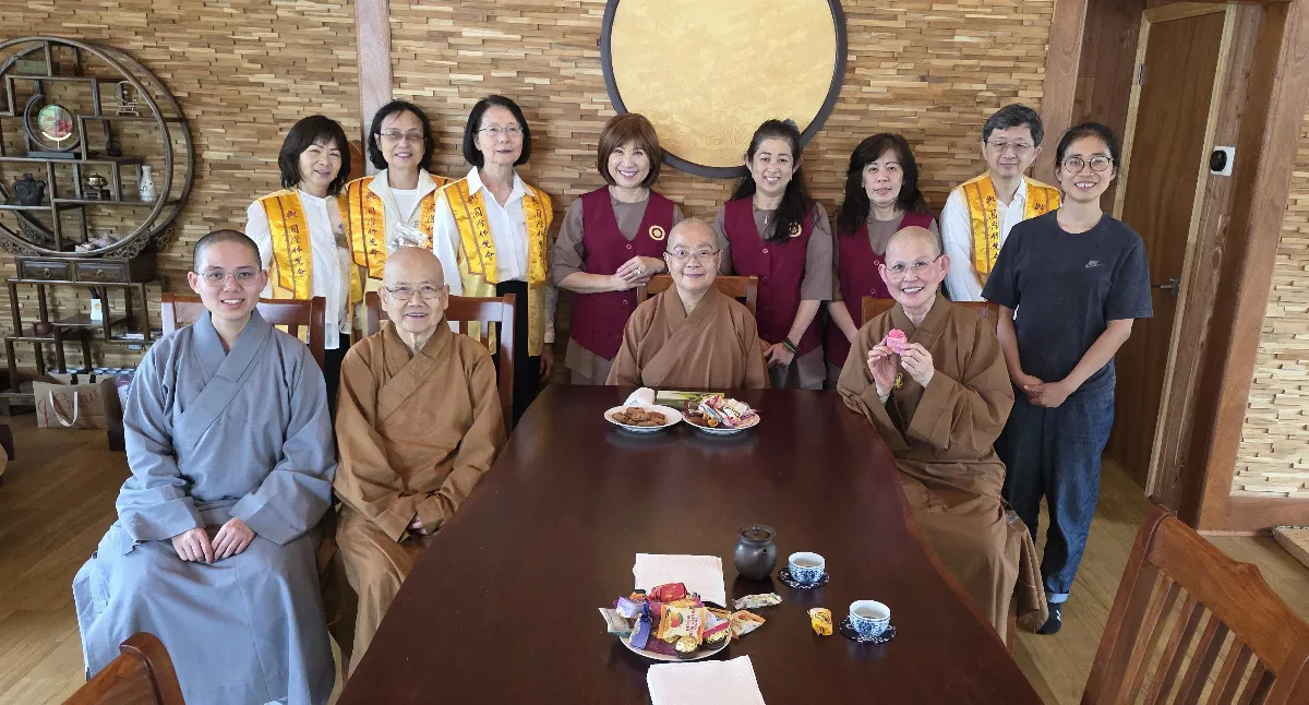 Xiang Yun Temple of Austin Attends 25th Anniversary Celebration of Sister Temple