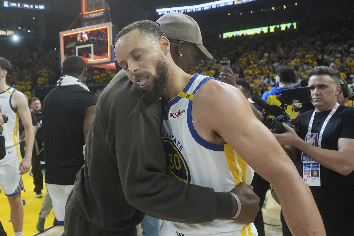 NBA／打完1節半只拿22分 柯瑞帶動勇士逆轉火箭