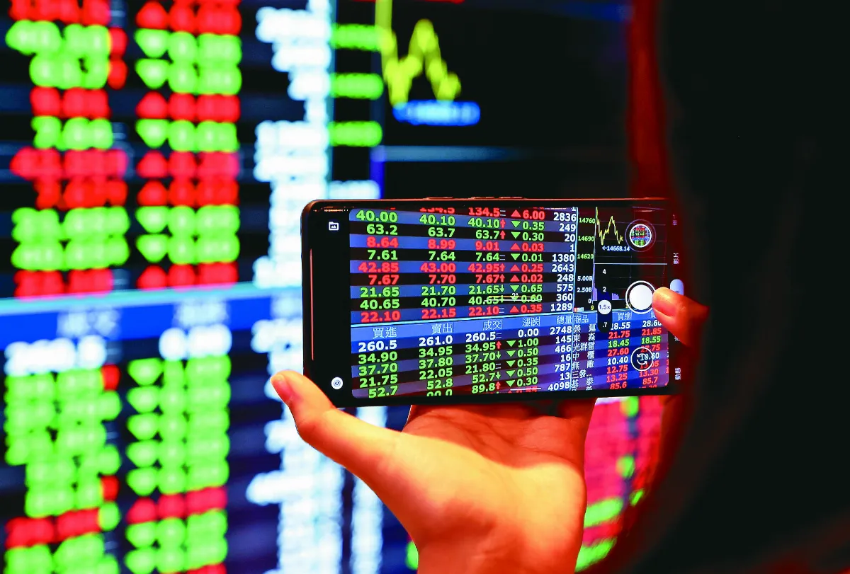 4月消費者信心指數CCI大降　創一年來低點