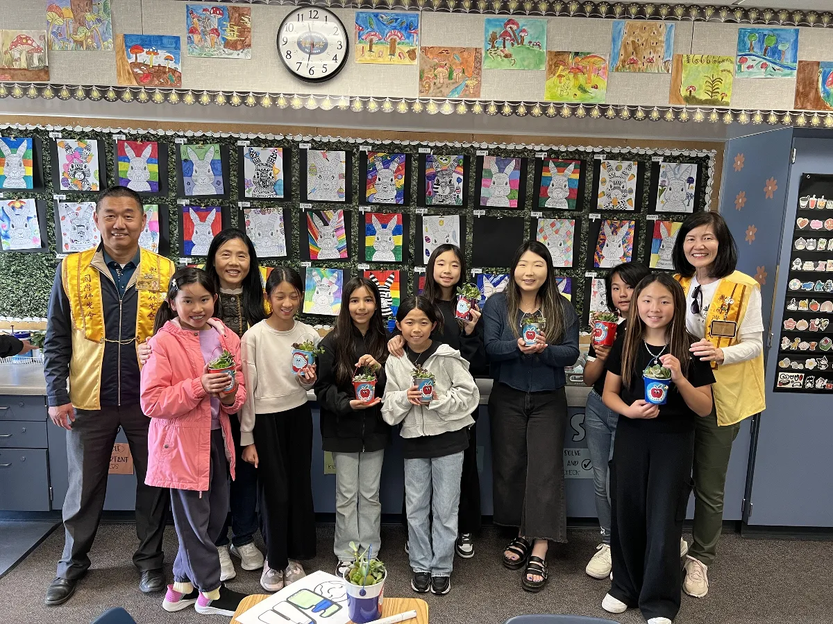 Fo Guang Members in Los Angeles Celebrate Earth Day by Planting Seeds of Environmental Awareness in Youths