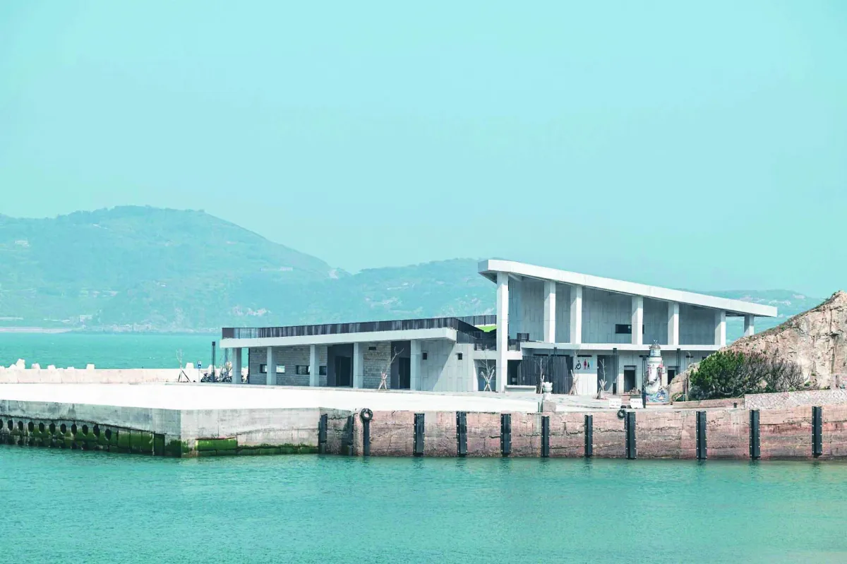 融和地貌 東莒猛澳港務大樓落成