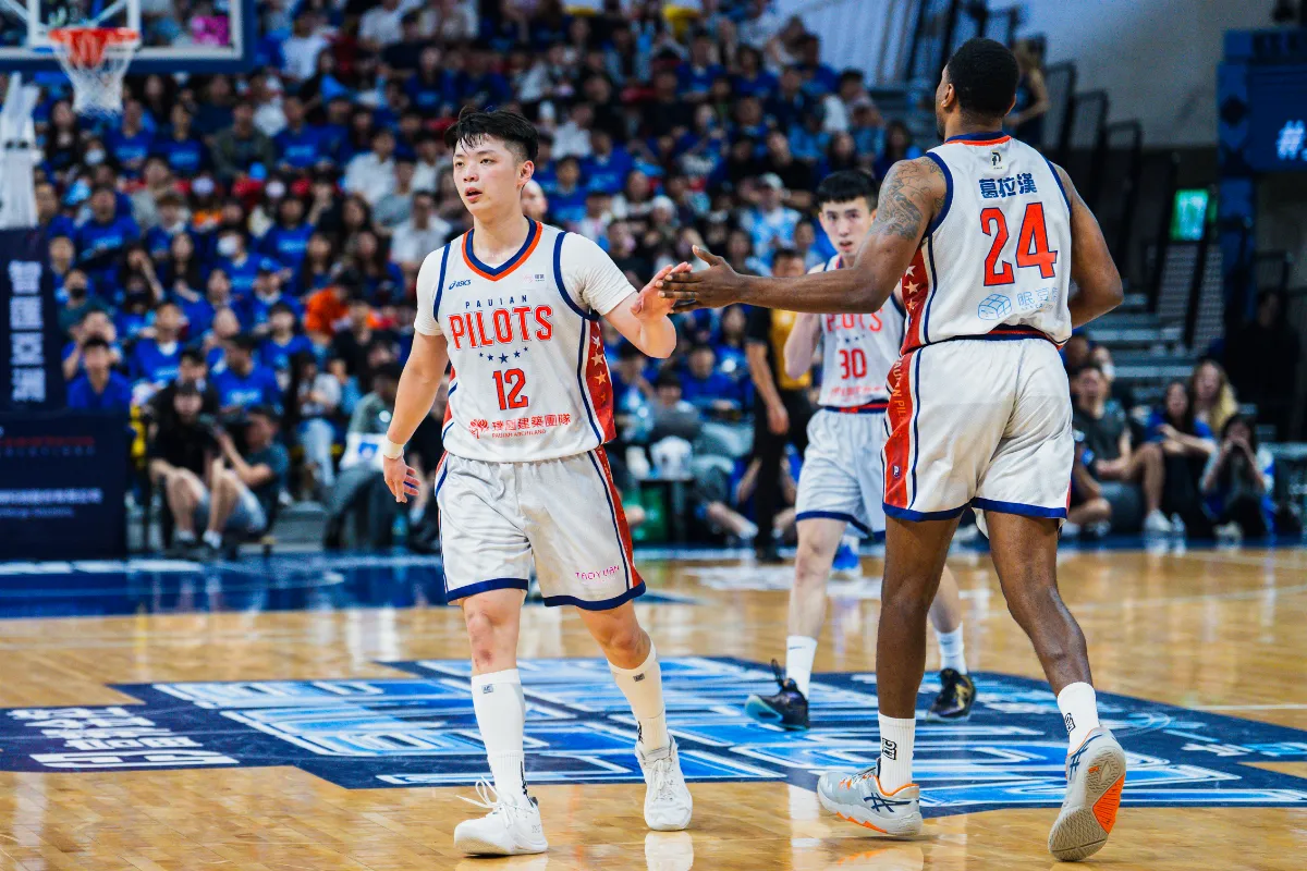 PLG／李家慷打出領袖風範 鼓勵盧峻翔「身後有我們」