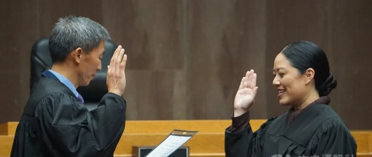 台美小姐黃海倫當上洛杉磯法官  台語謝父母：教我台灣歷史和民主