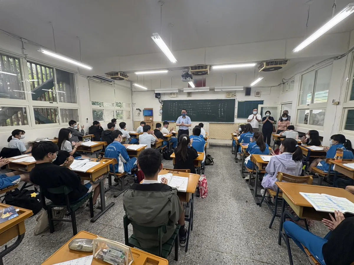 114會考／社會科「難易適中」 勞資糾紛入題