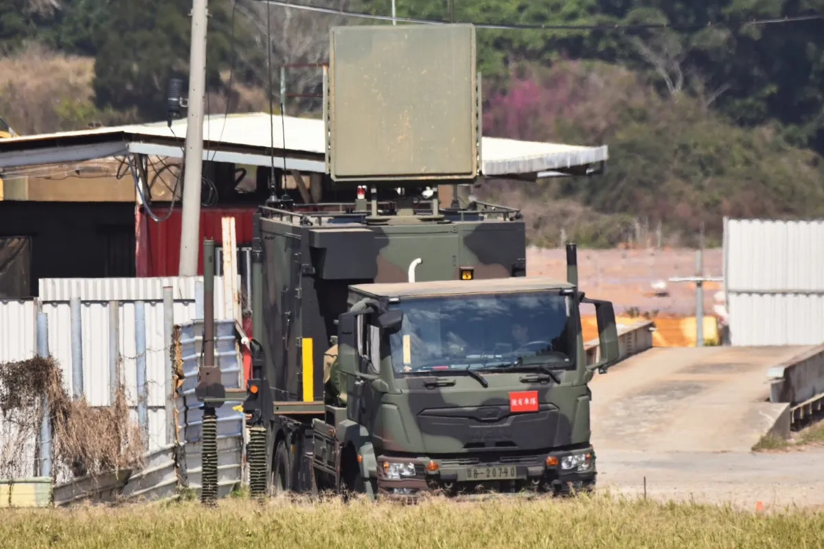 陸軍鷹眼野戰防空相列雷達系統 首次曝光