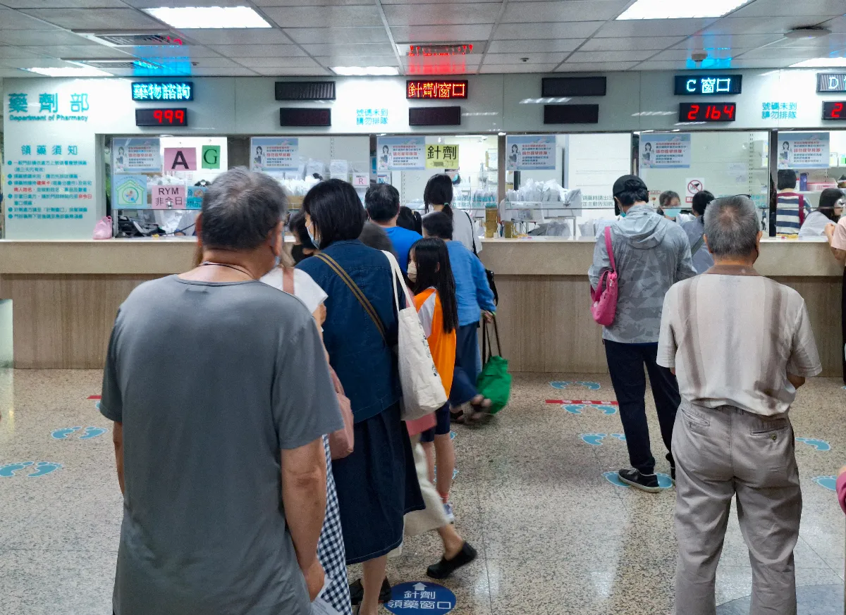 慢性病年輕化加劇新冠威脅 醫師分析一症狀要盡速接種疫苗