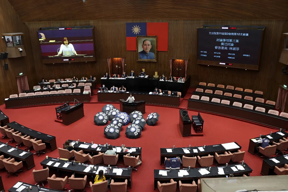 立院表決藍白挾人數優勢勝出 延長會期至7/31