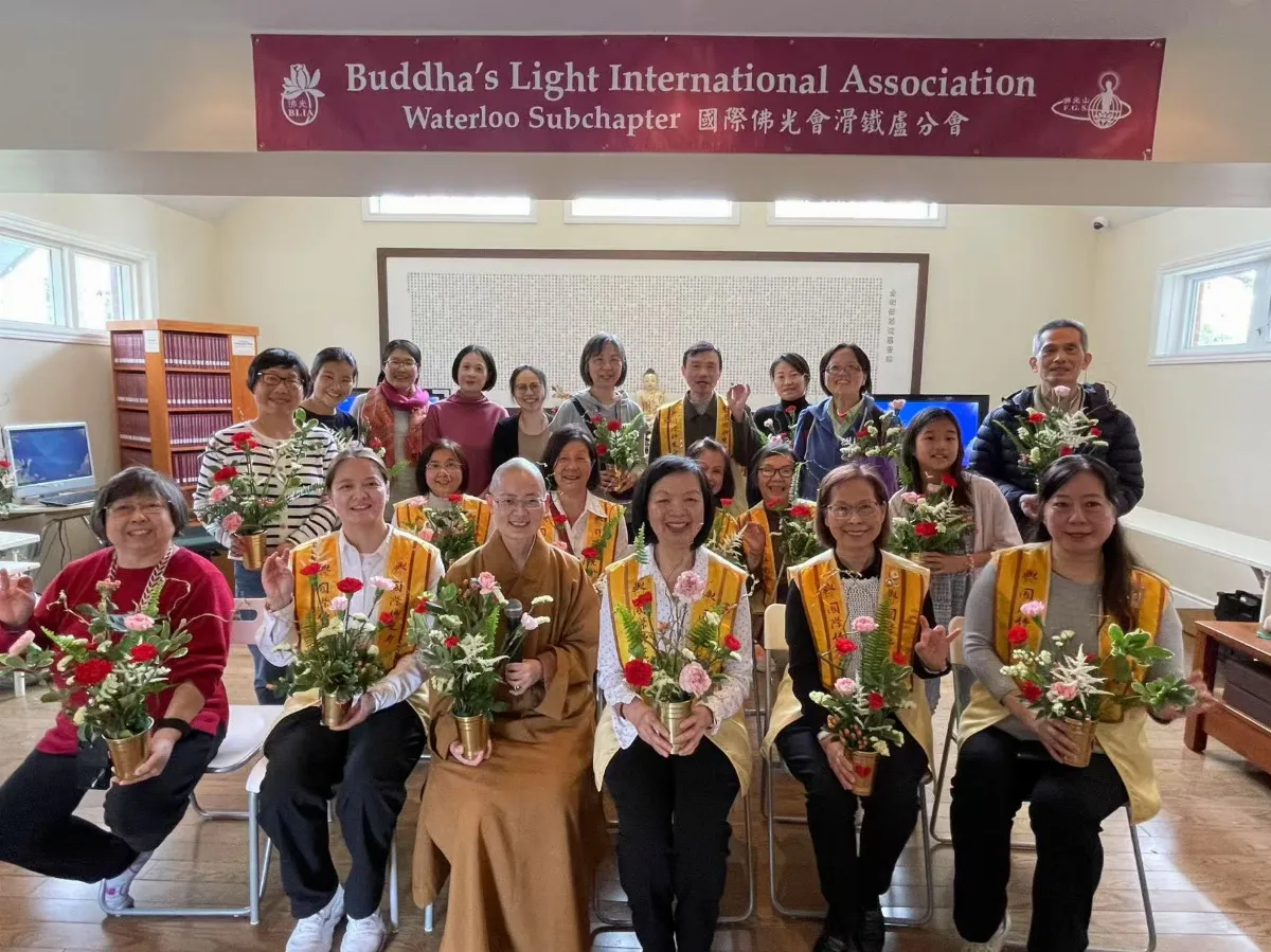 A Beautiful Union of Buddhism and Floral Art: BLIA Toronto Waterloo Subchapter Hosts Talk on Life and Mindfulness