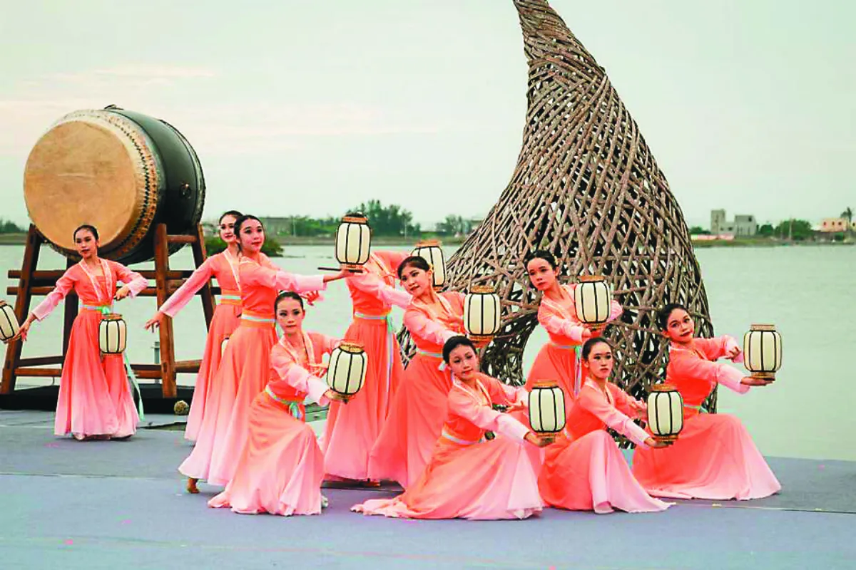 燈影踏歌 浪漫無比