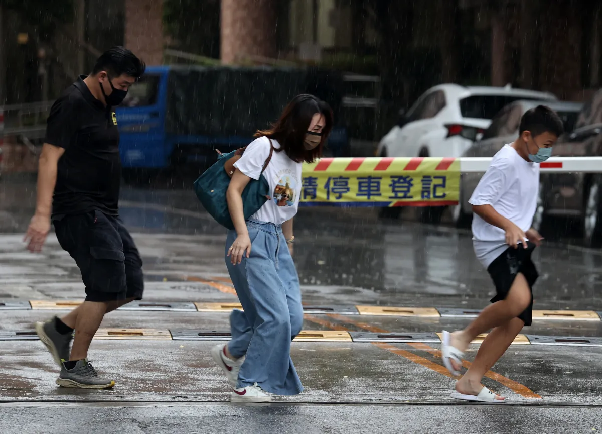 6縣市大雨特報 恐一路下到晚上