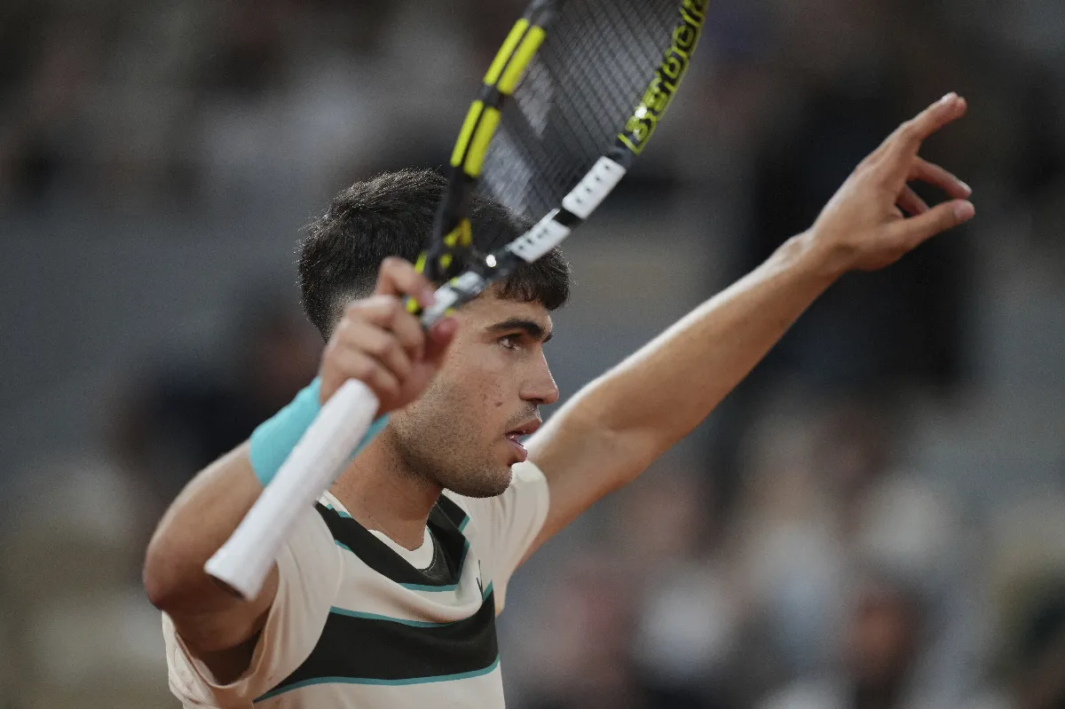 法網／阿爾卡拉斯闖16強 1年橫掃紅土賽場30勝