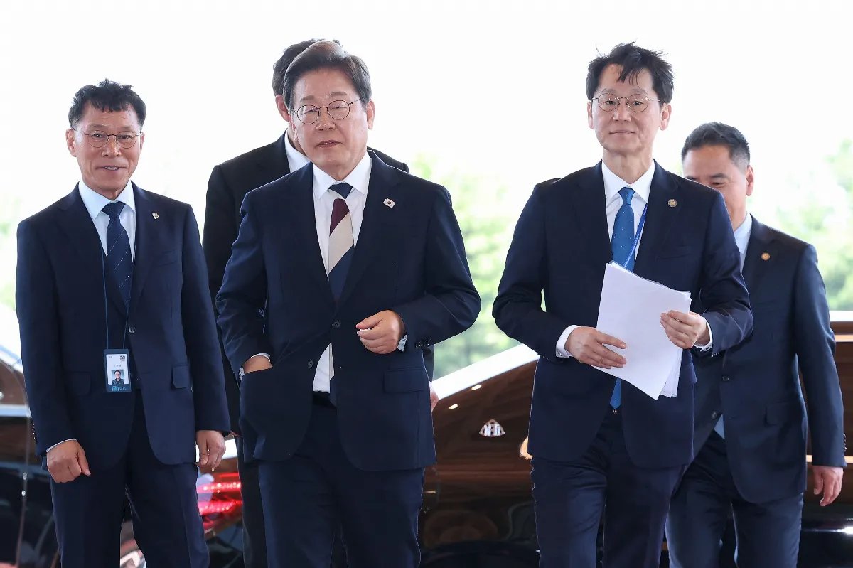南韓總統李在明宣示拚經濟、與北韓對話 指和平雖貴也好過戰爭