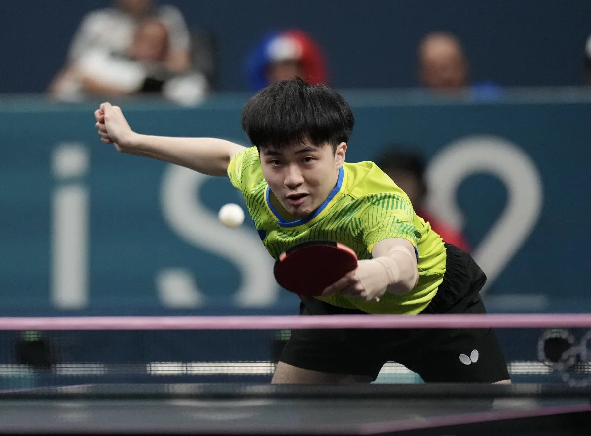 桌球／林昀儒戴紅領巾成疑 體育署：勿藉機矮化