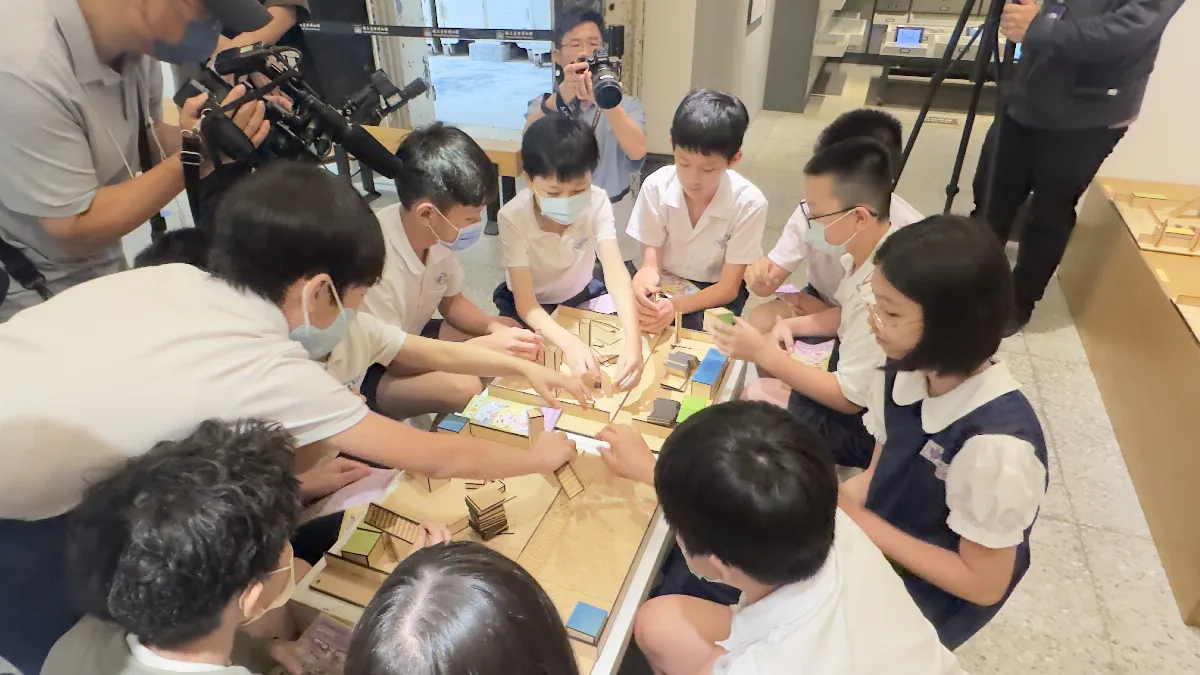 國小學童變身設計師　打造心目中的理想車站　