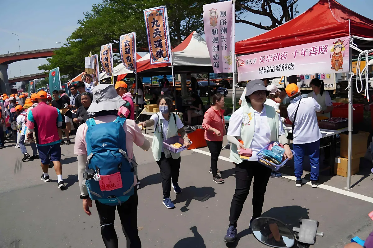 堅守漢方醫養初衷 順天堂10年香隨白沙屯媽祖