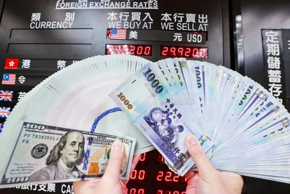 新台幣量縮走貶 周線終止連9升