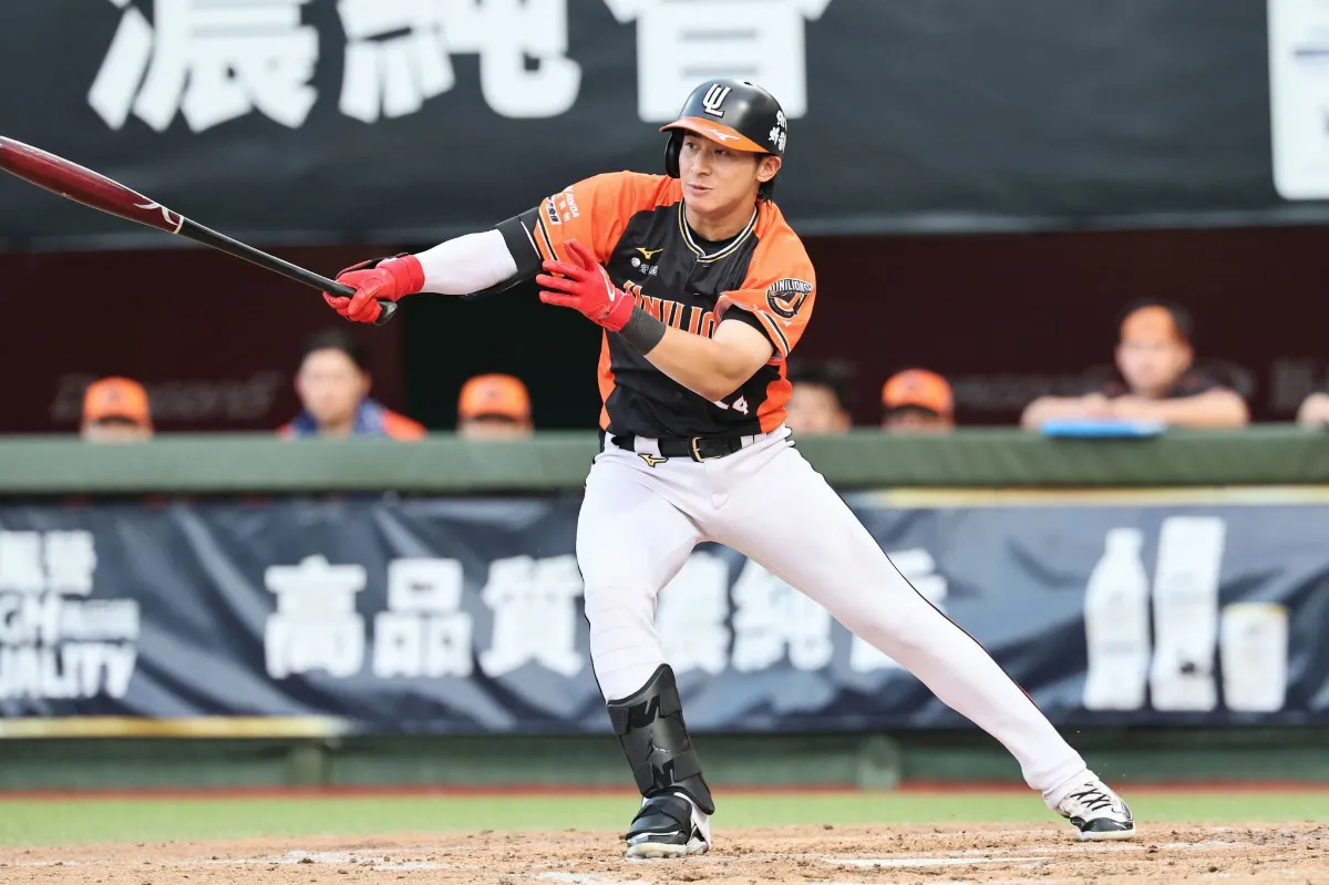 中職／陳傑憲領銜攻破王維中 獅橫掃龍奪4連勝