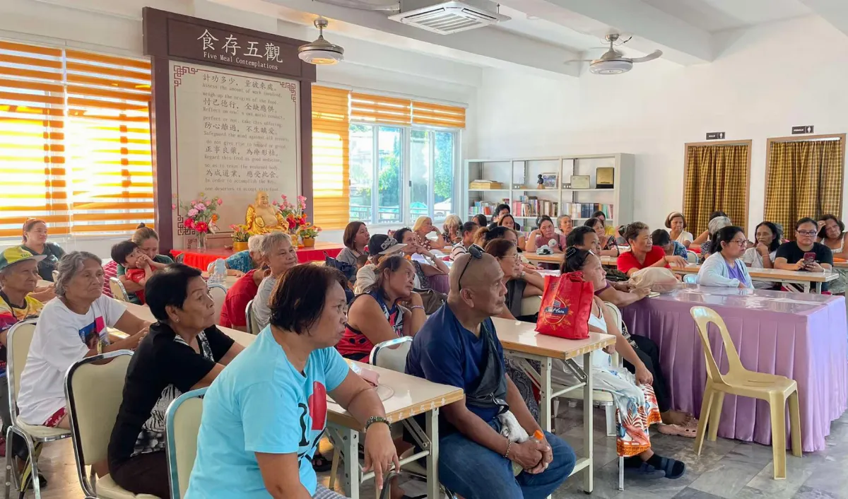 USC Philosophy Department’s Sophia Organization Collaborates with Chu Un Temple for “Cookie Couture” Seminar Promoting the Three Acts of Goodness