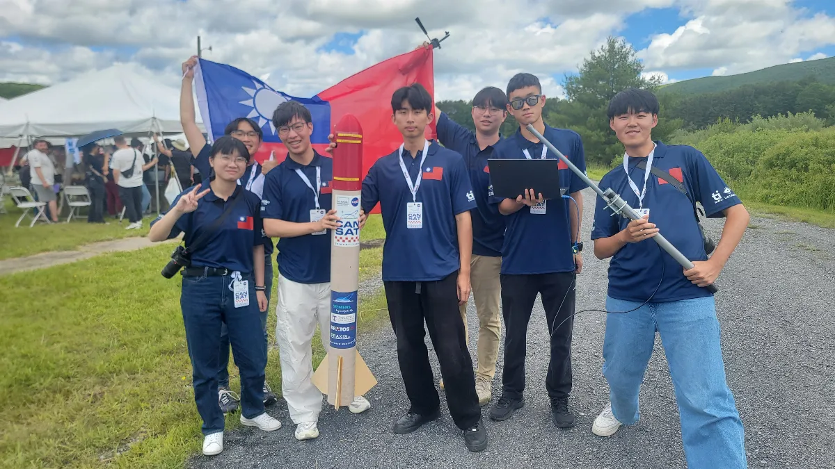 台灣之光  成大學生航太團隊奪全球衛星競賽佳績