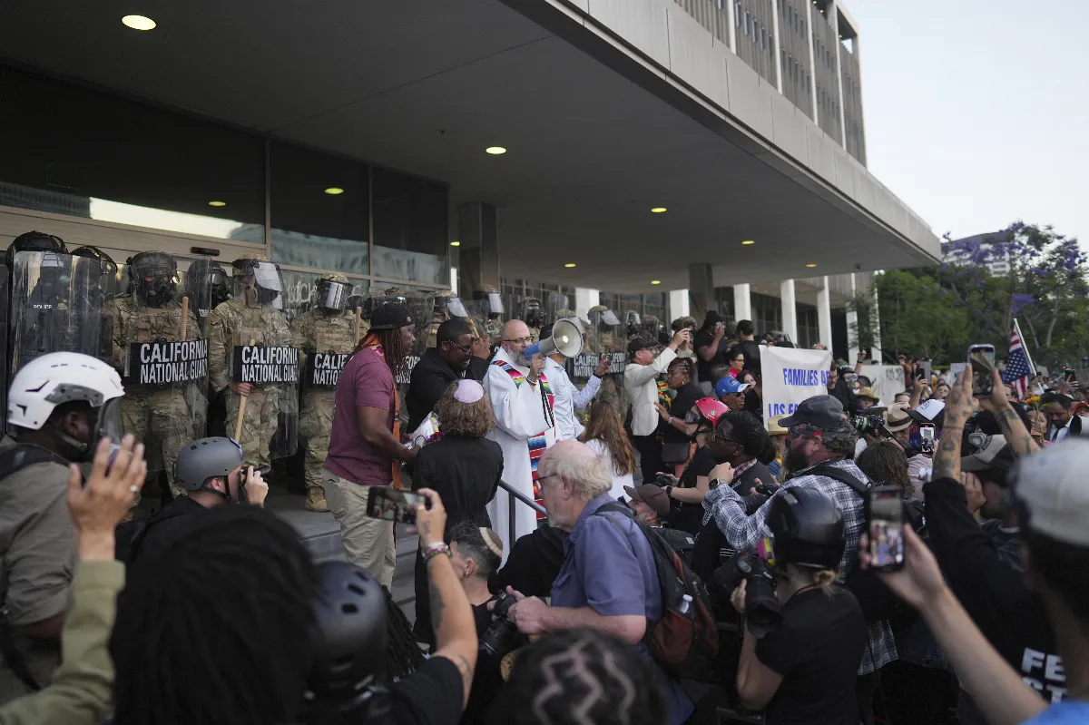 法院發臨時禁制令 限制川普派兵進駐洛杉磯