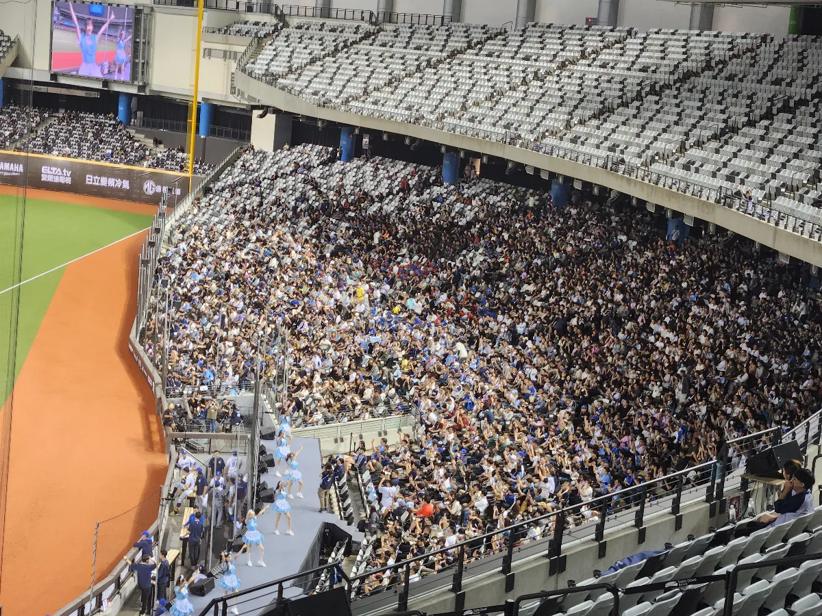 中職／富邦悍將挑戰平日巨蛋 交手味全龍13091人相挺