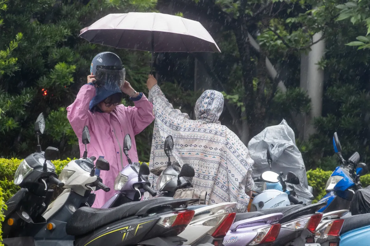 高屏大雷雨不斷 氣象署警戒持續至15時