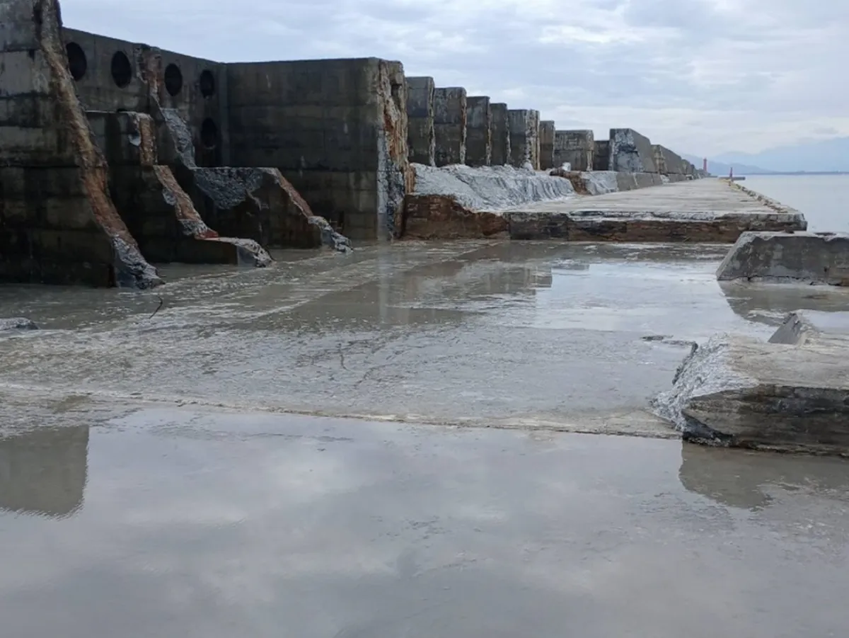 康芮颱風損壞花蓮港東防波堤 港務公司招標拚明年7月底完工