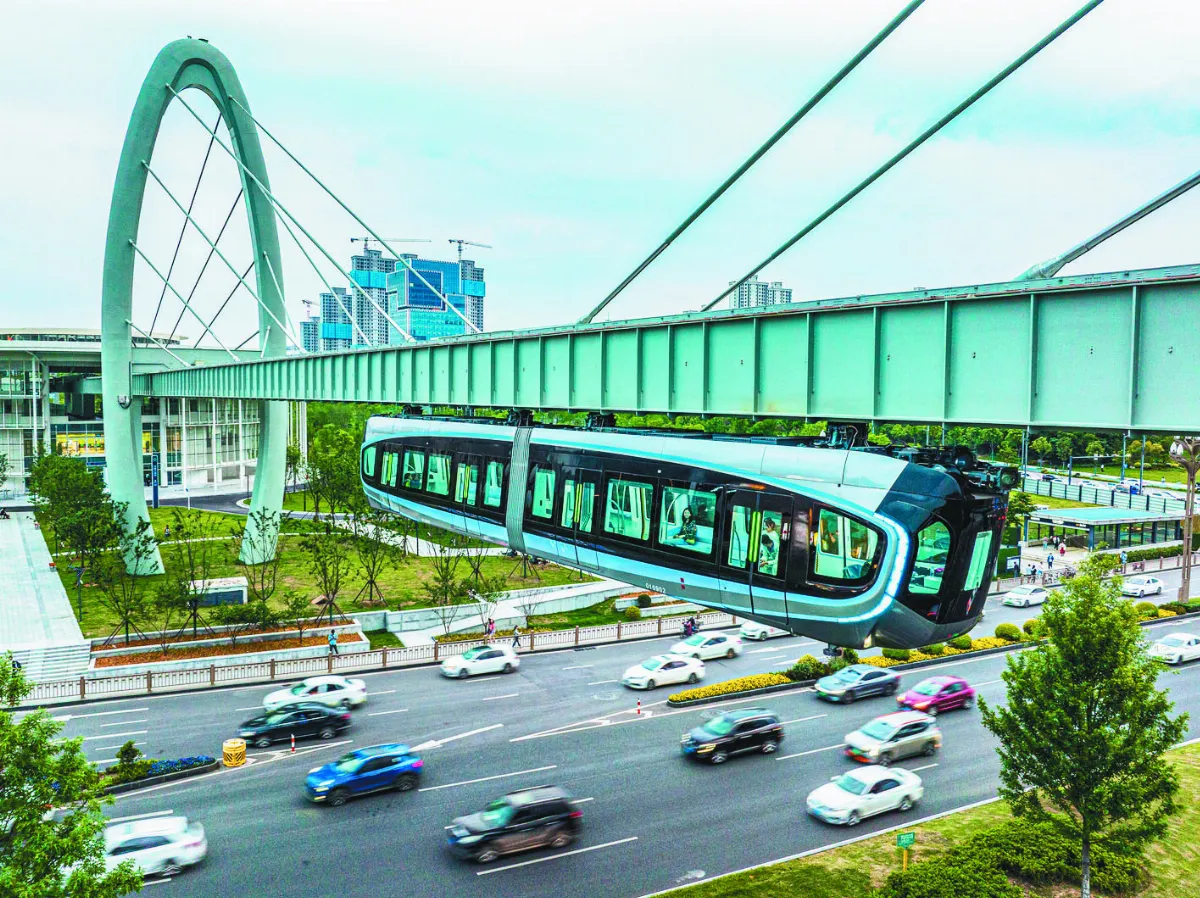 懸空列車 永續交通新亮點
