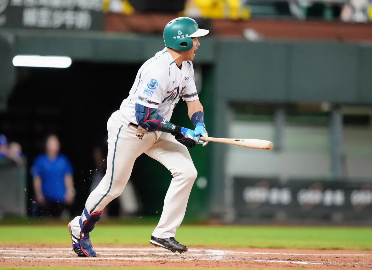 中職／吳念庭「壽星月」絕好調 猛打賞奪首次MVP