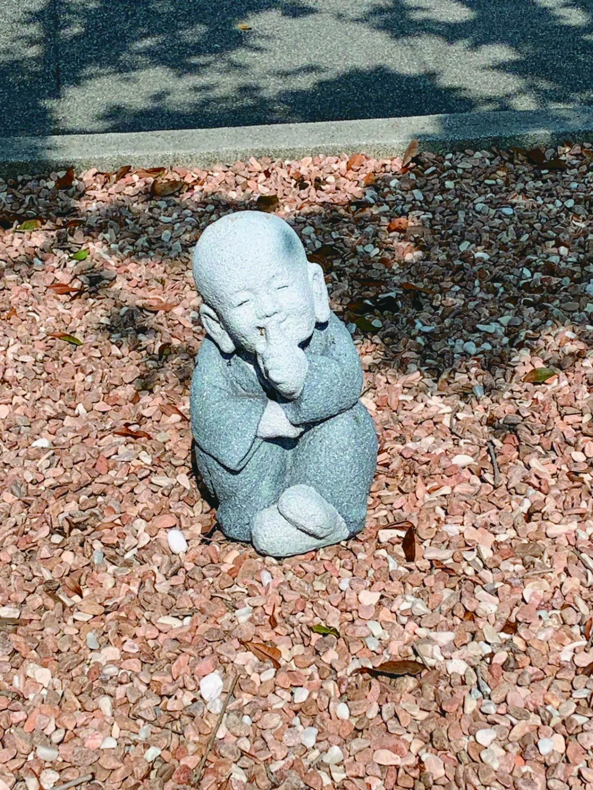 【生活快門】「不語」置評