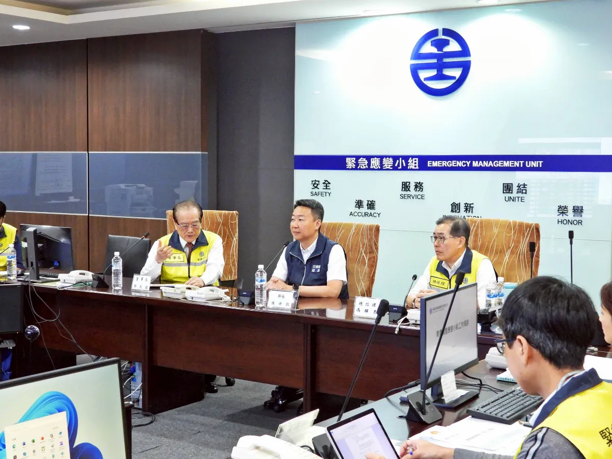 台鐵今漲票價成立一級應變小組 交長親視察系統上線
