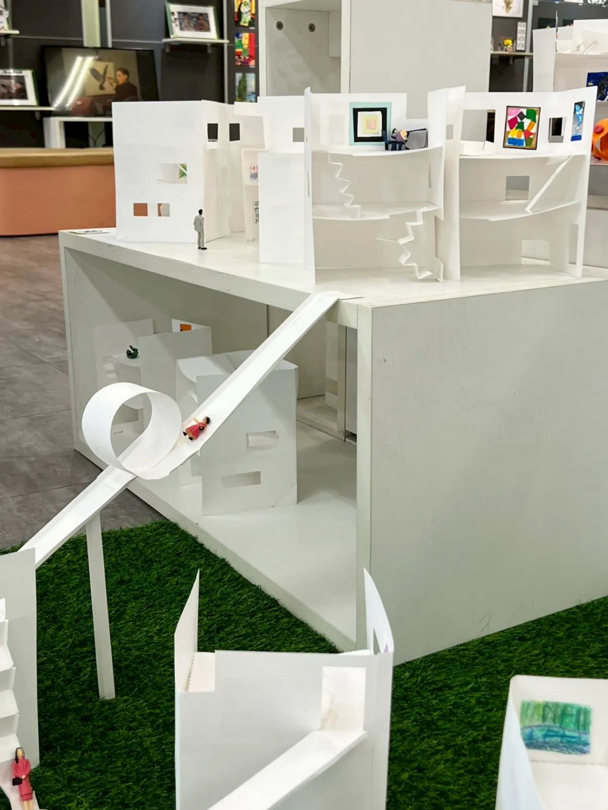 展現跨域成果  中美館攜國小師生打造美術多重宇宙