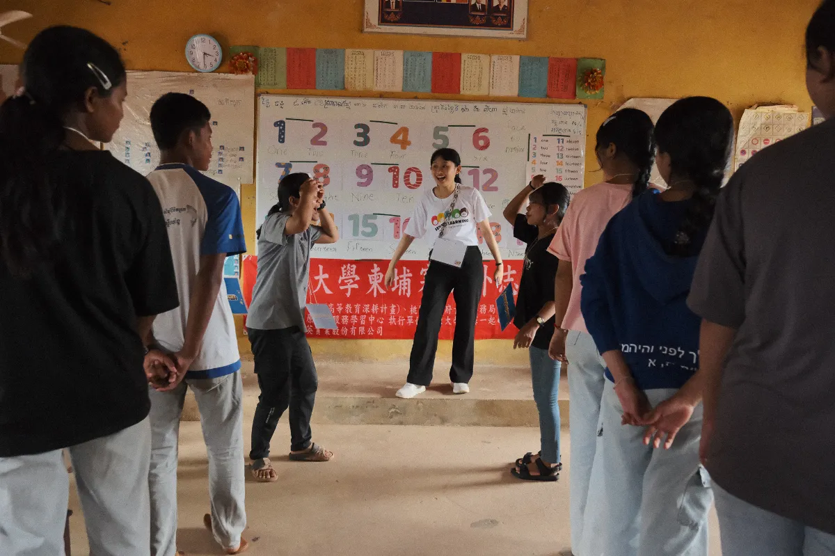中原大學義工團前往柬泰  培育種子師資、開資訊課