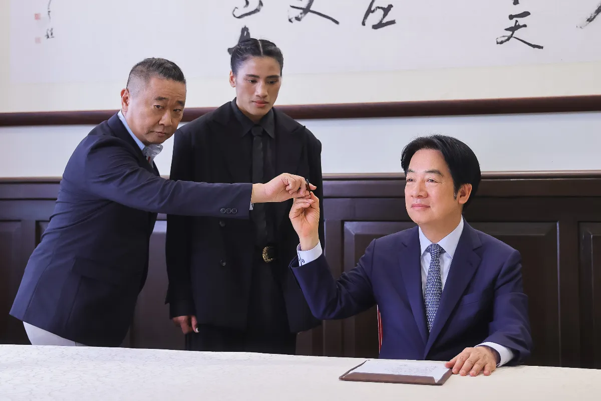 總統、拳后、喜劇天王同框　總統盃形象片大玩諧音梗