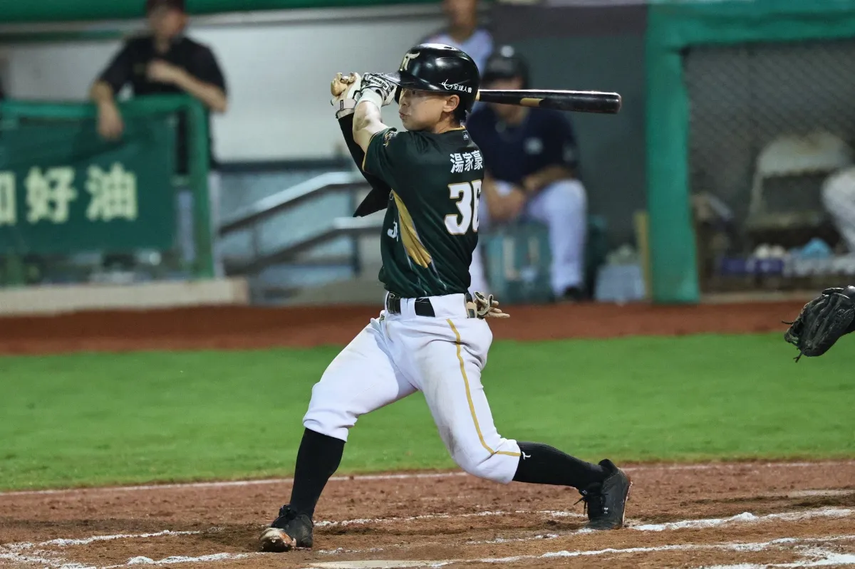 中職／首安得來不易 湯家豪看著天空眼泛淚光